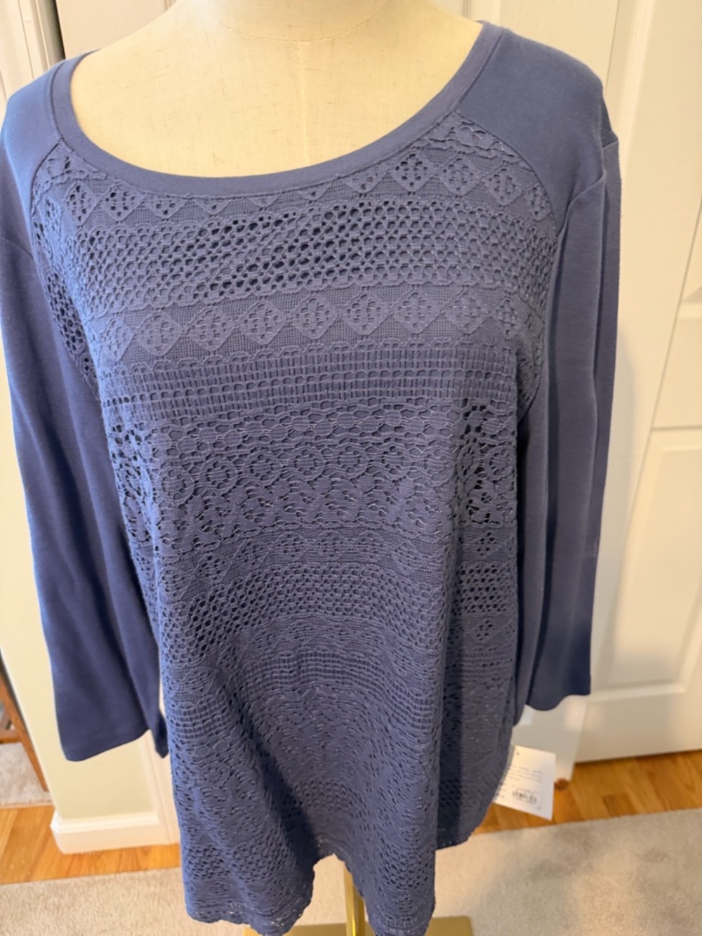 Top NWT 3/4 sleeve tops